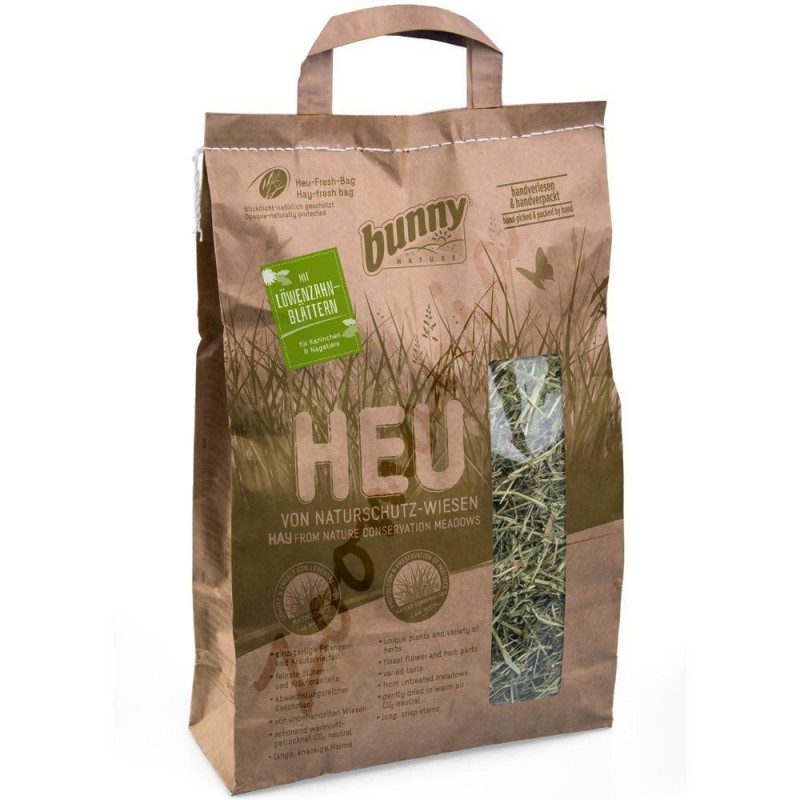 Качествено сено за гризачи обогатено с  листа от глухарче и добито от защитени ливади