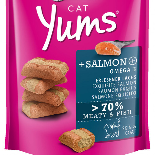 Вкусно и сочно лакомство за котки Vitakraft Cat Yums® меки хапчици със сьомга и Ω-3 - 40гр