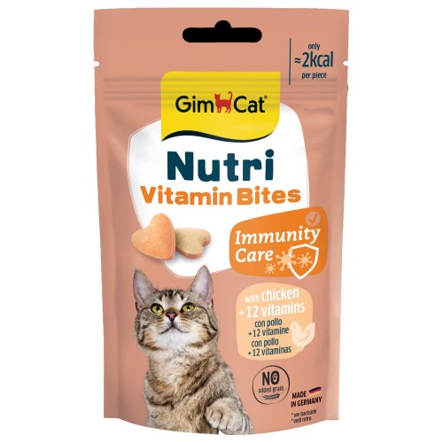 GimCat Nutri Vitamin Bites - лакомство за котки с полезни витамини (40 гр)
